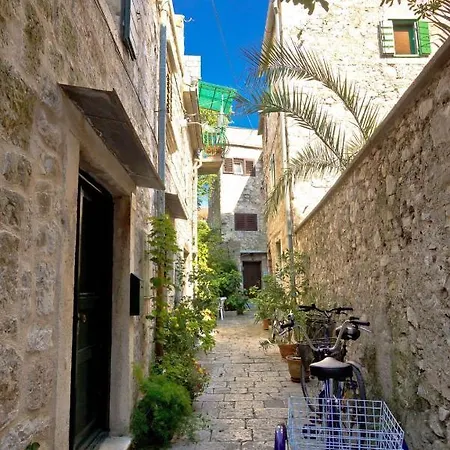 Apartment In Stari Grad Hvar With Terrace, Air Conditioning, Wifi, Washing Machine 5028-1